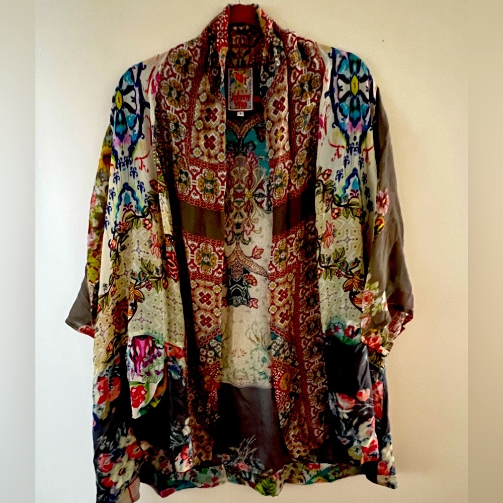 Johnny Was 100% silk kimono fits everyone